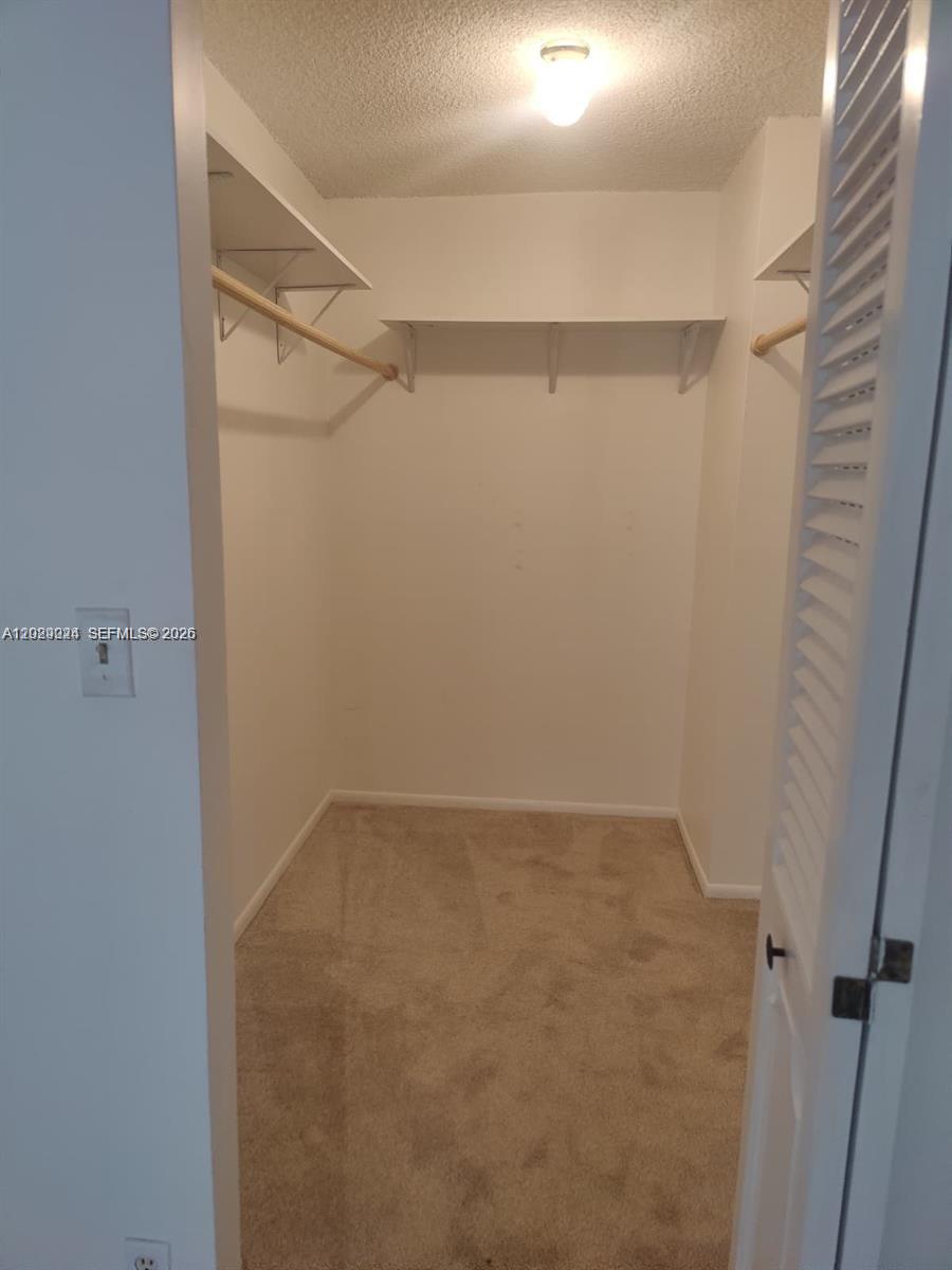 OCEANVIEW PARK CONDO - Residential Lease