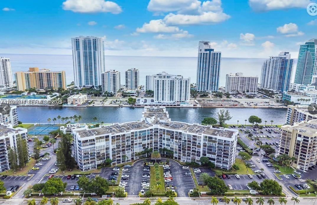 OCEANVIEW PARK CONDO - Residential Lease