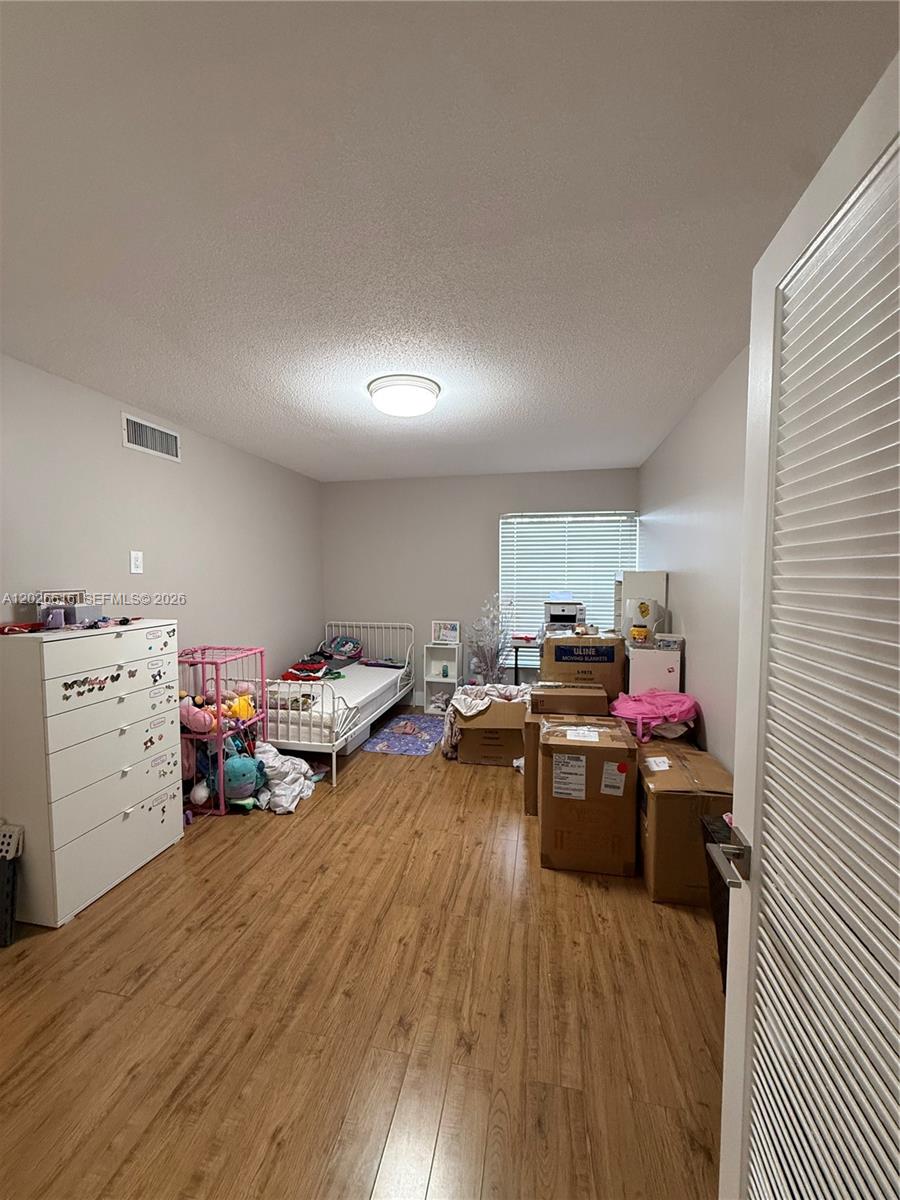 NOB HILL WEST CONDO - Residential Lease