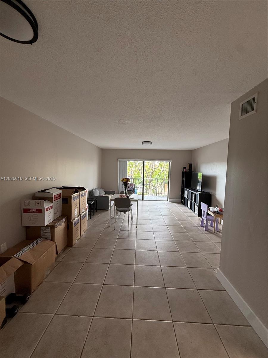 NOB HILL WEST CONDO - Residential Lease