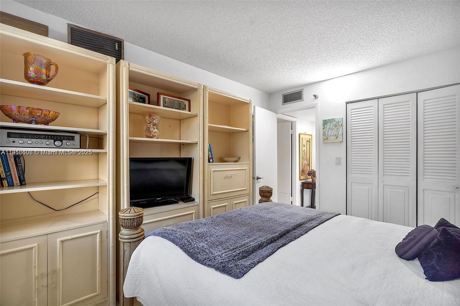 PARK PLACE CONDOMINIUM NO - Residential