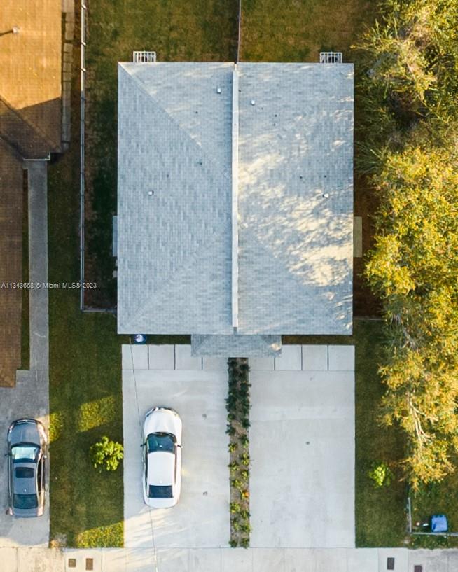 W LITTLE RIVER REV - Residential Lease