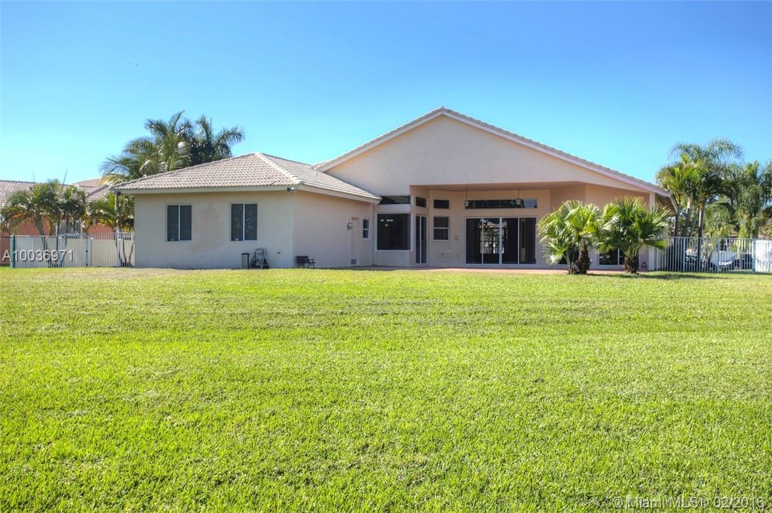 Diamond Head 155-24 B - Residential