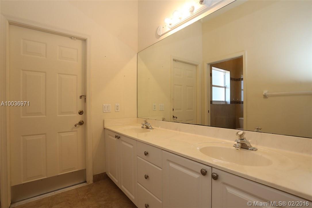 Diamond Head 155-24 B - Residential
