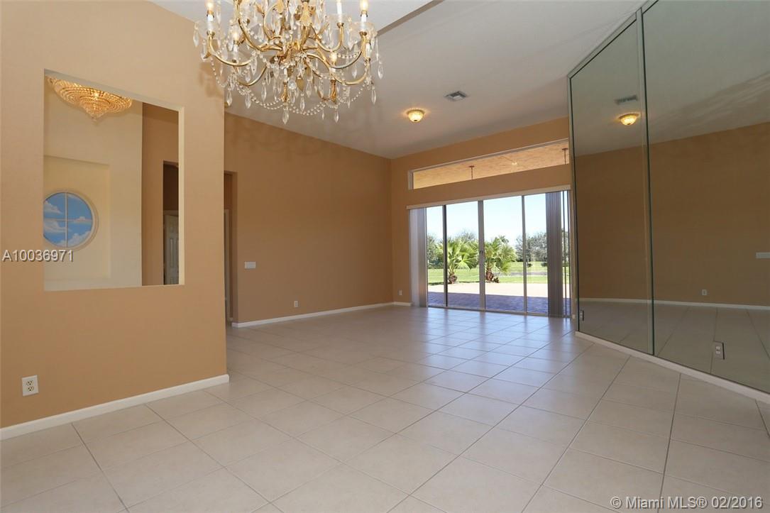 Diamond Head 155-24 B - Residential