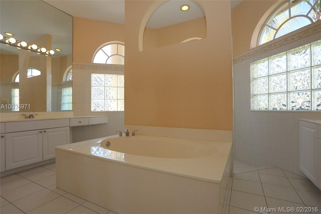 Diamond Head 155-24 B - Residential