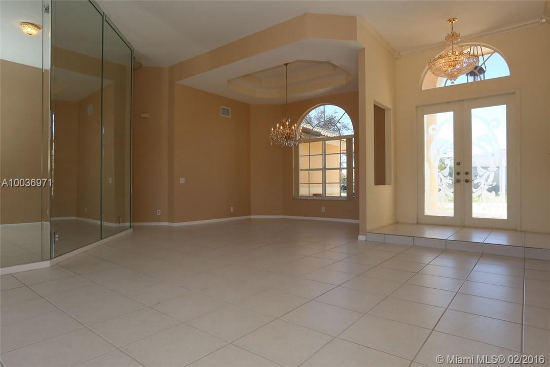 Diamond Head 155-24 B - Residential