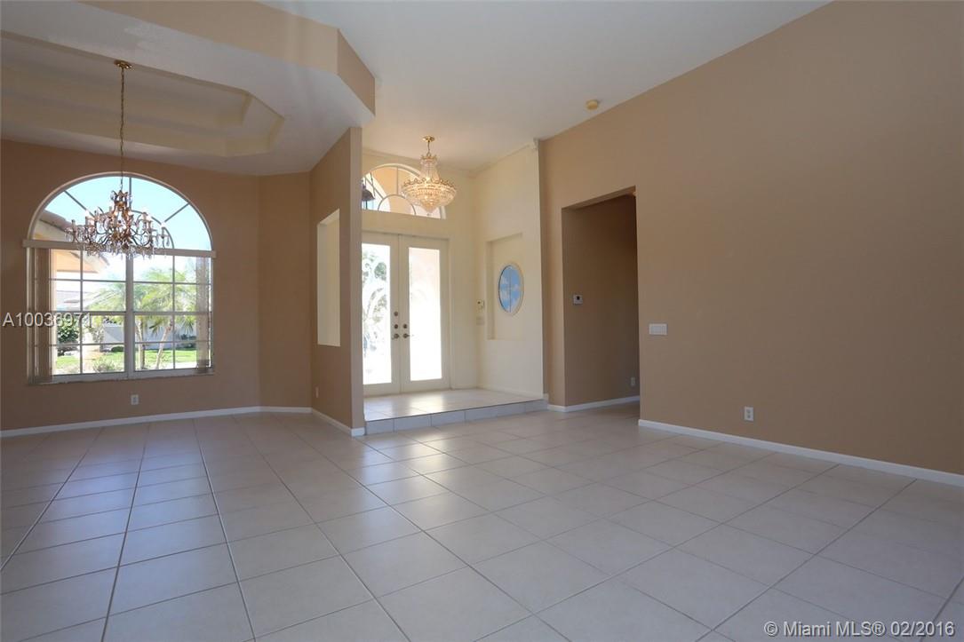 Diamond Head 155-24 B - Residential