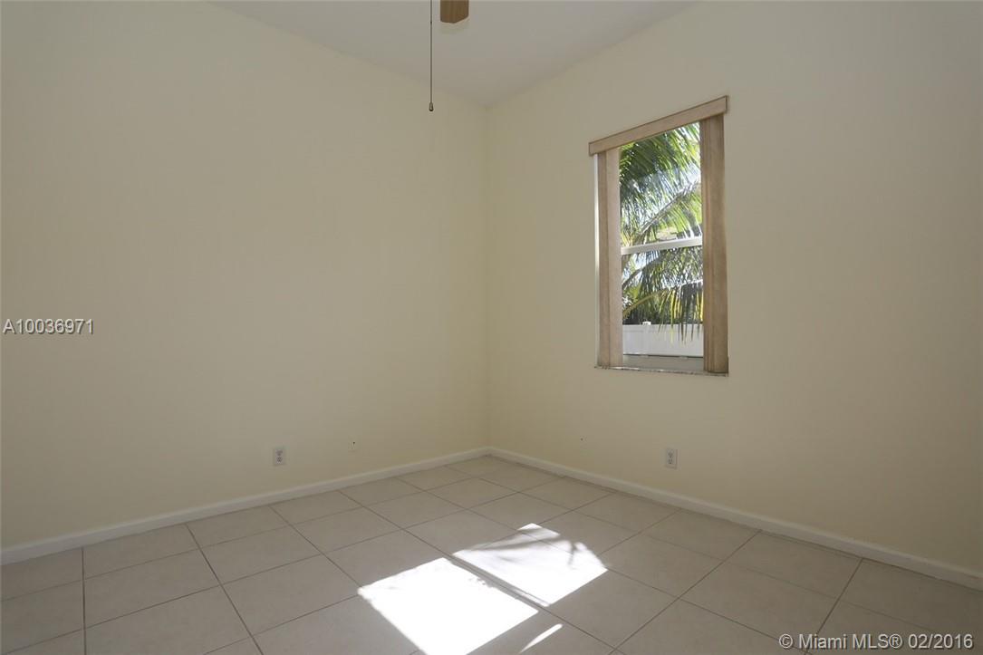 Diamond Head 155-24 B - Residential