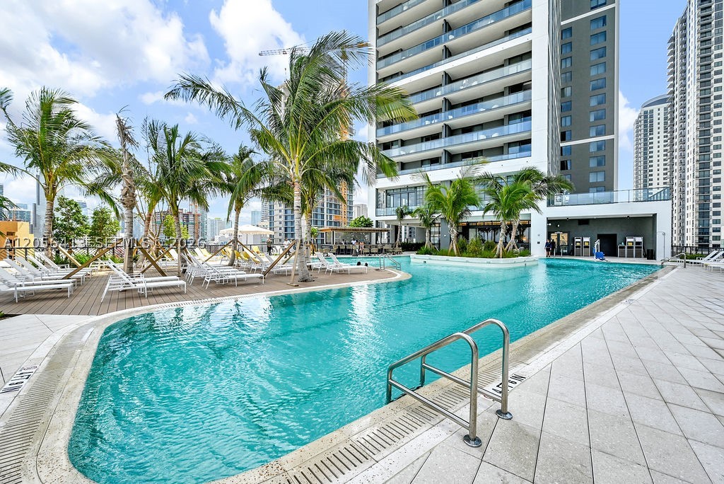 Gale Hotel and Residences - Residential