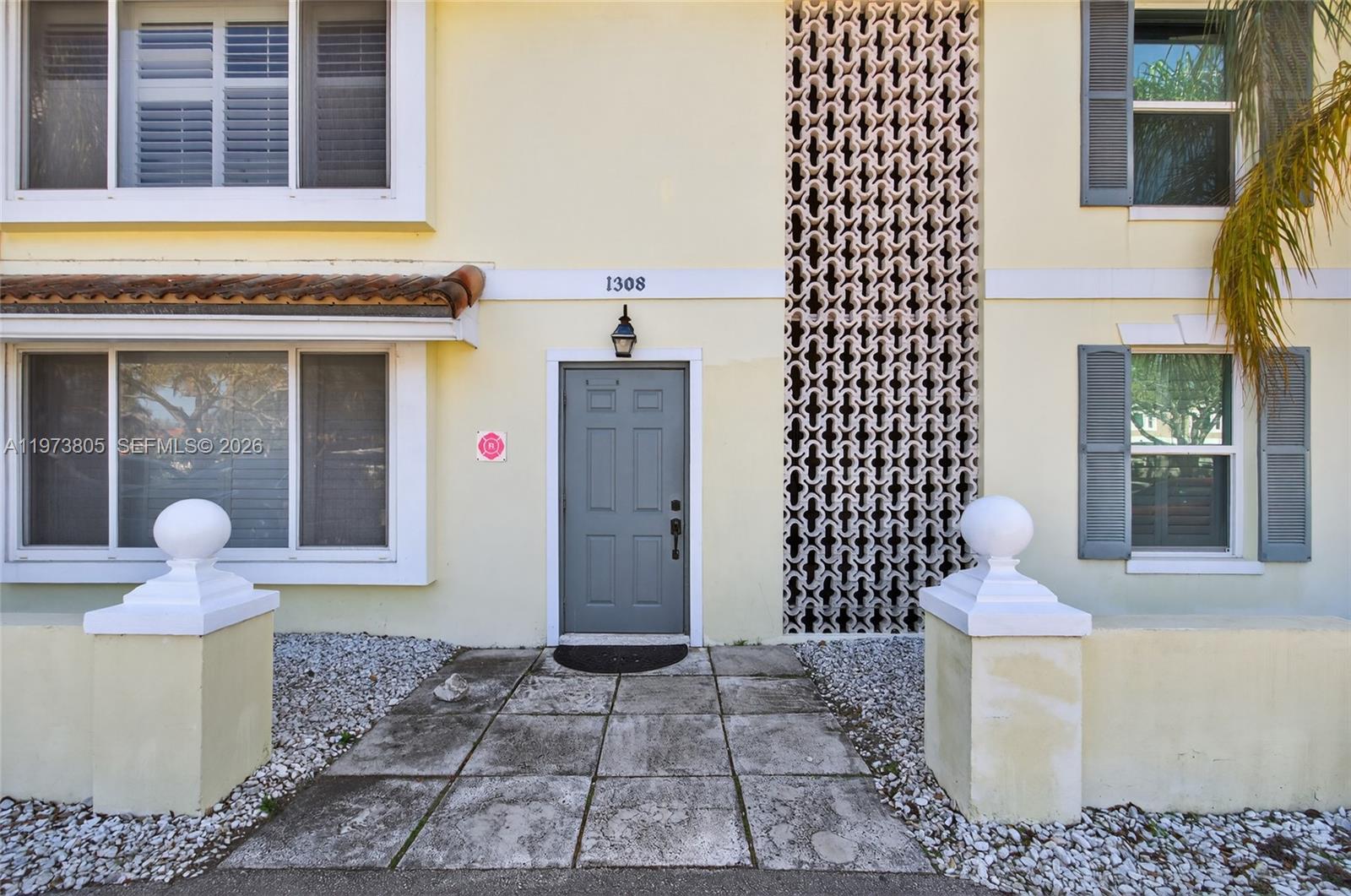 HAMPTON EAST CONDO - Residential