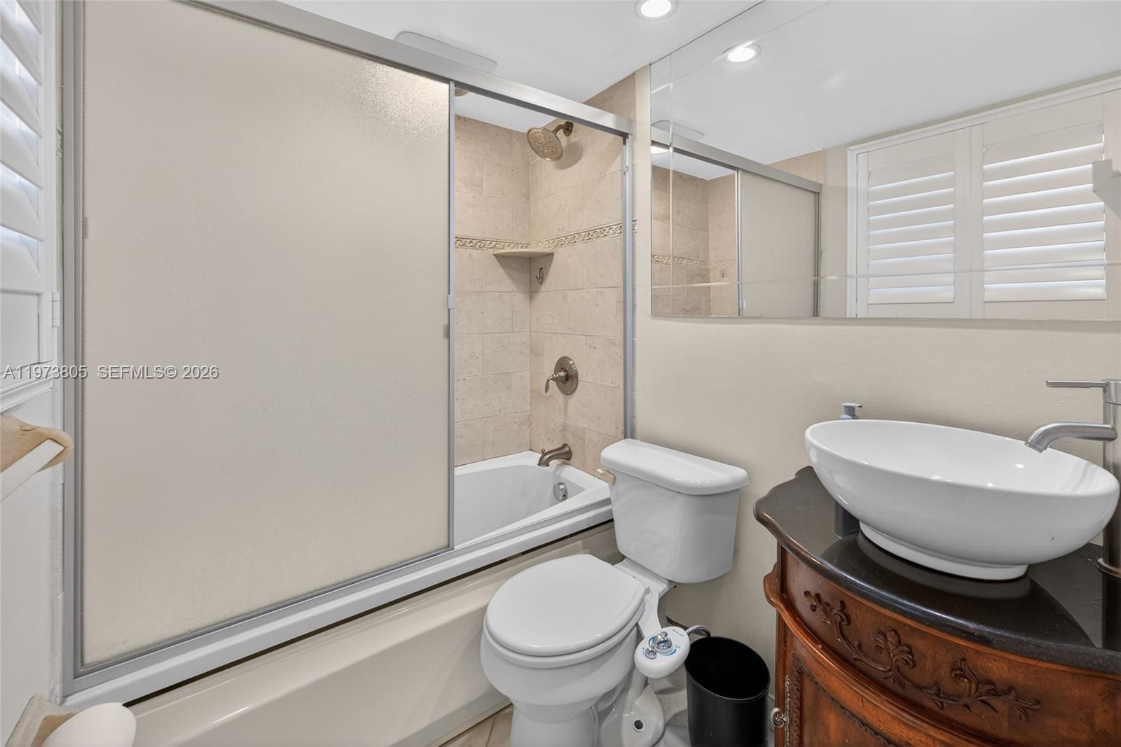 HAMPTON EAST CONDO - Residential