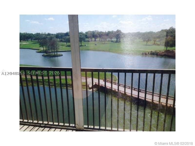 ROLLING HILLS GOLF AND - Residential