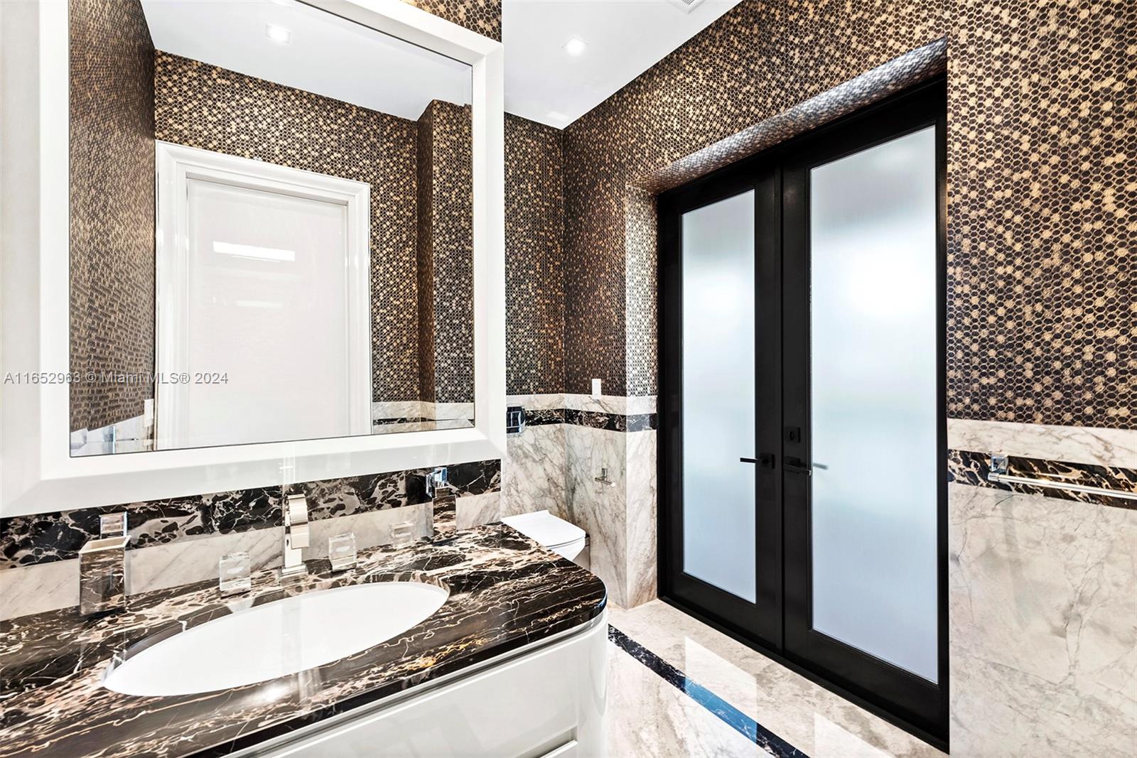 GOLDEN BEACH SEC E - Residential Lease