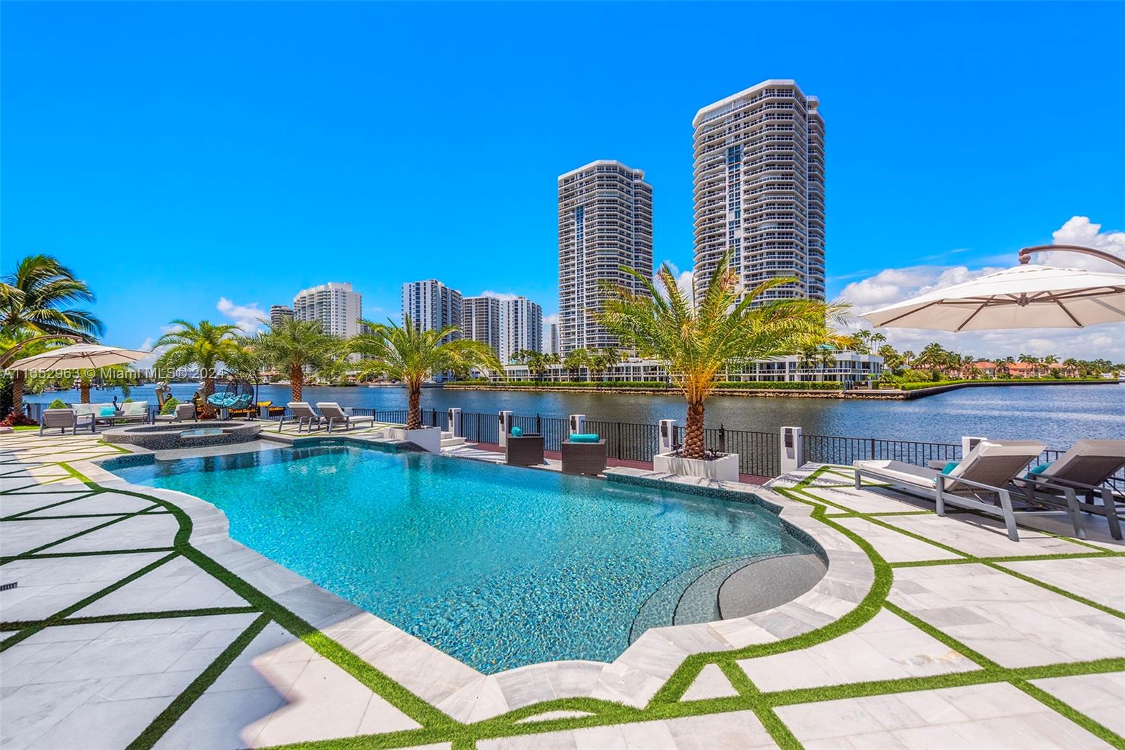GOLDEN BEACH SEC E - Residential Lease