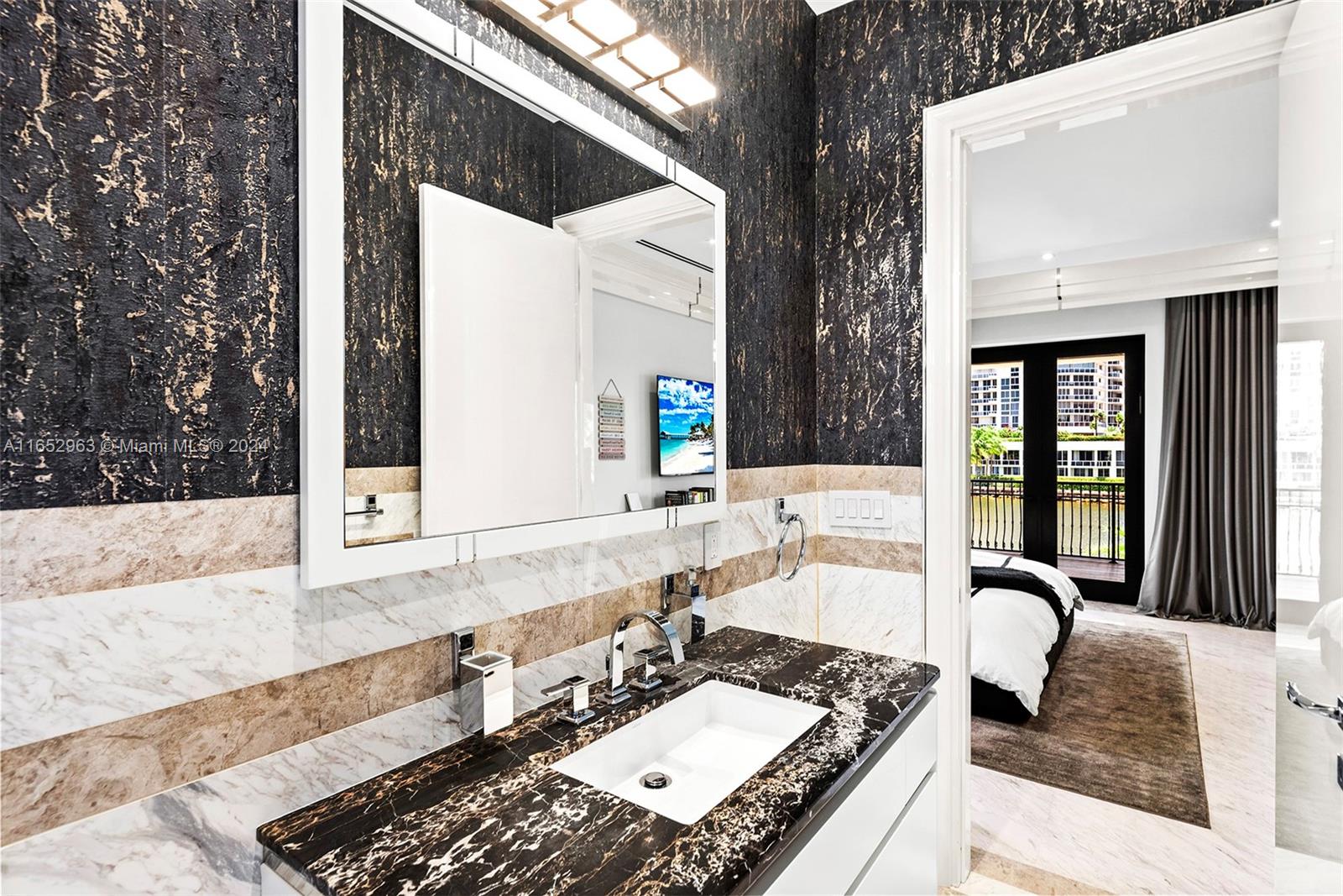 GOLDEN BEACH SEC E - Residential Lease