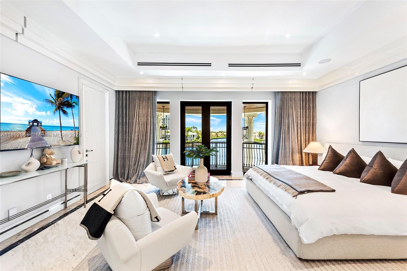 GOLDEN BEACH SEC E - Residential Lease