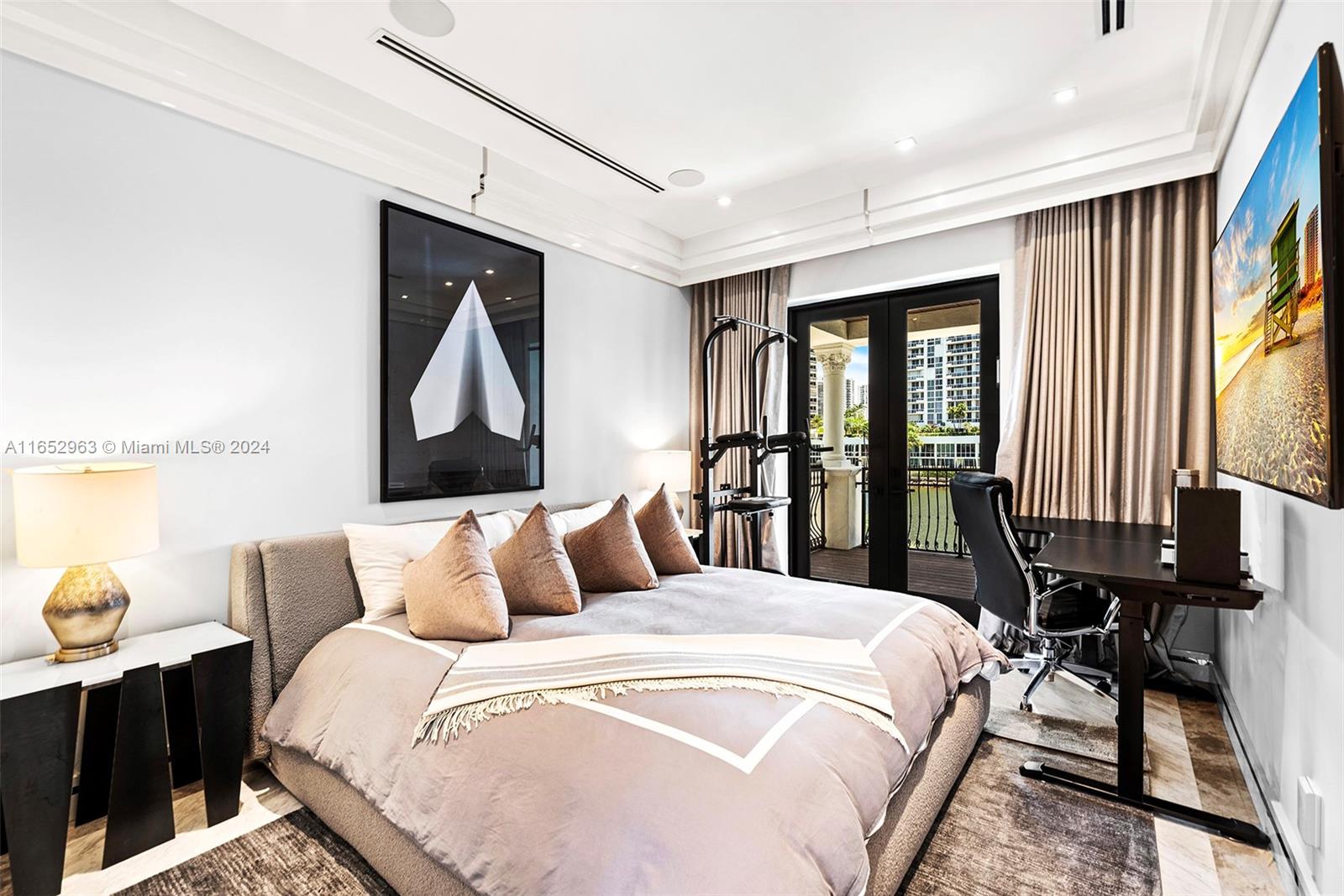 GOLDEN BEACH SEC E - Residential Lease
