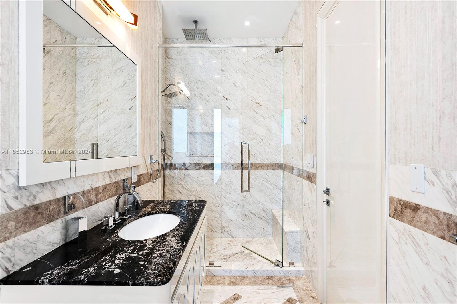 GOLDEN BEACH SEC E - Residential Lease