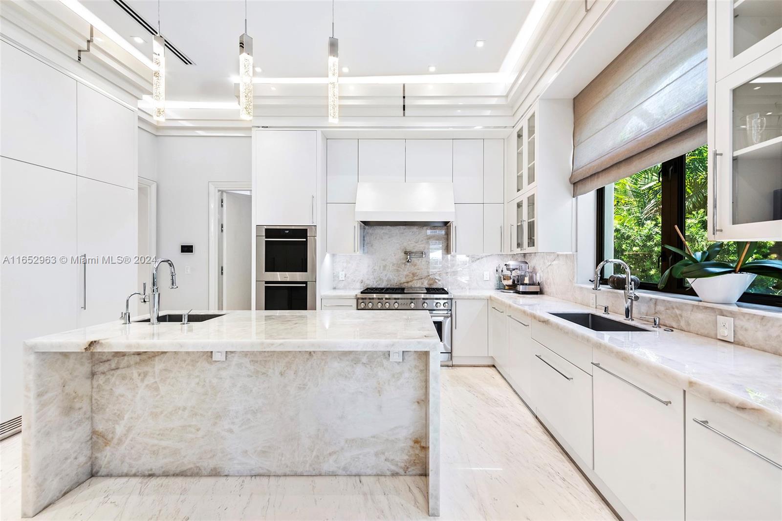 GOLDEN BEACH SEC E - Residential Lease