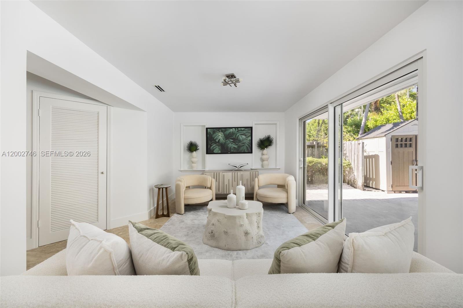TROPICAL ISLE HOMES SUB 4 - Residential