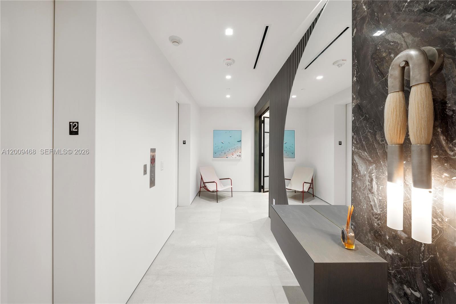 CONTINUUM ON SOUTH BEACH - Residential