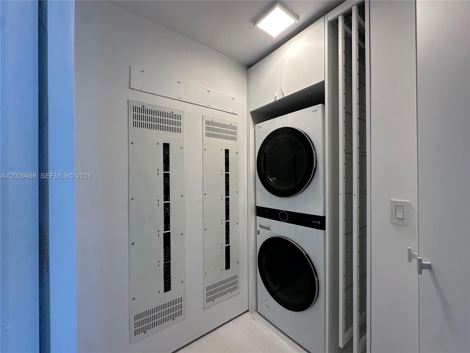 CONTINUUM ON SOUTH BEACH - Residential