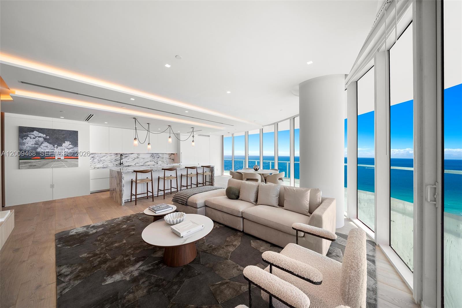 CONTINUUM ON SOUTH BEACH - Residential