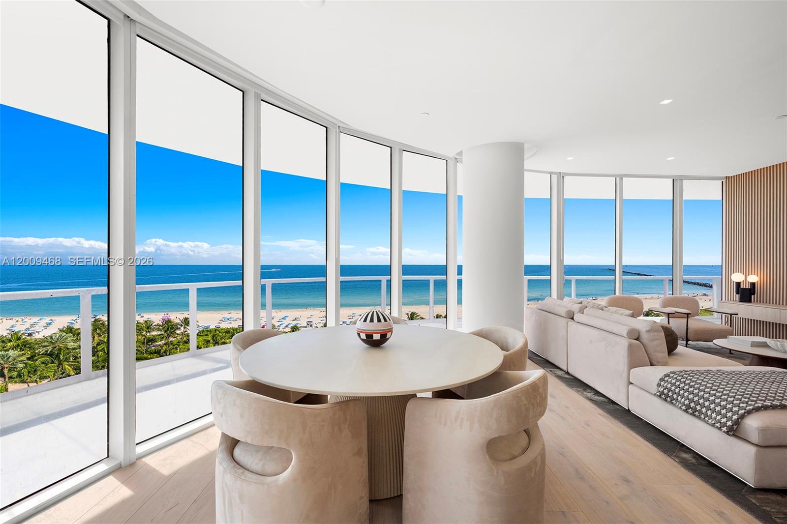 CONTINUUM ON SOUTH BEACH - Residential