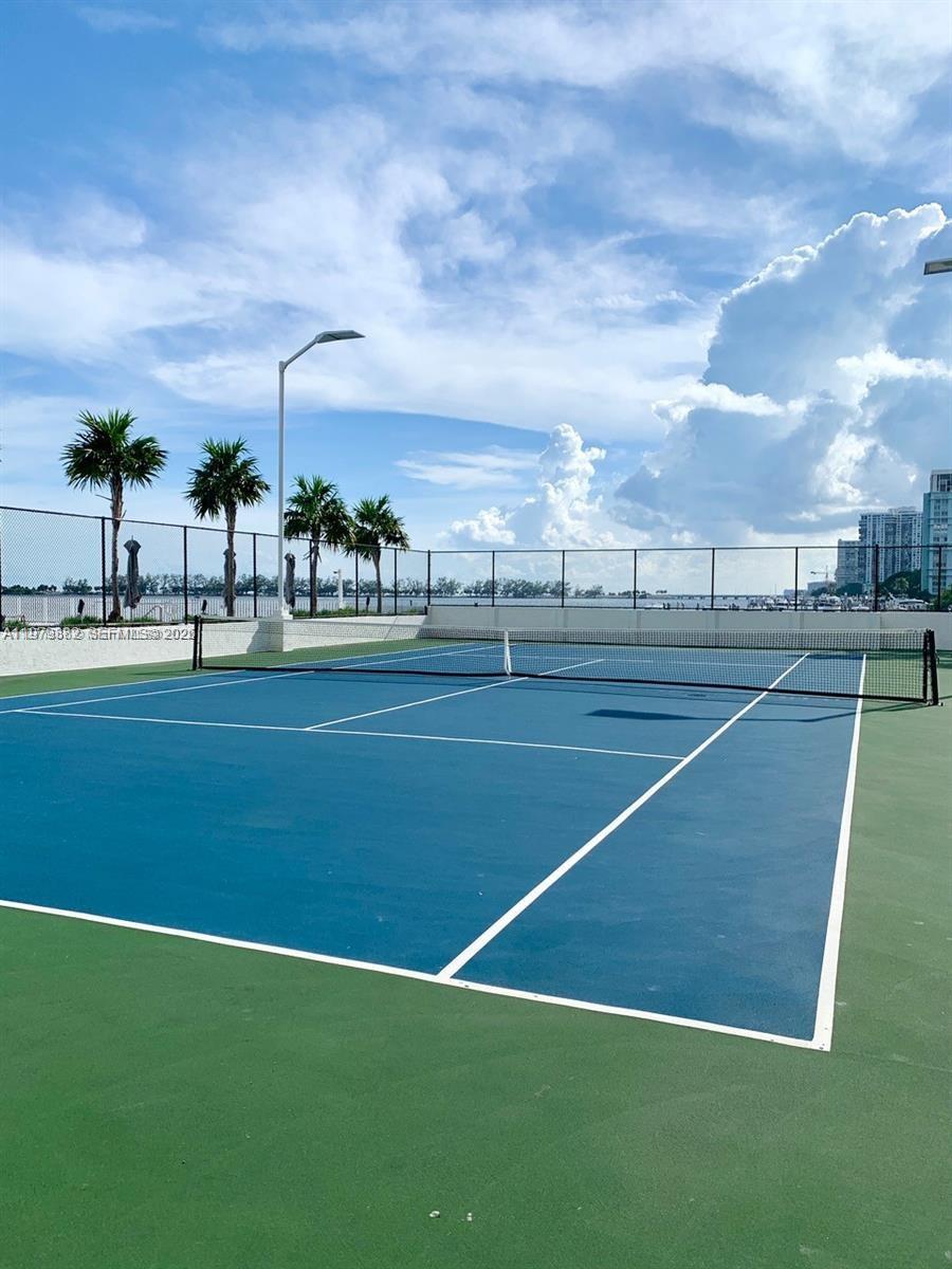 BRICKELL HARBOUR CONDO - Residential Lease