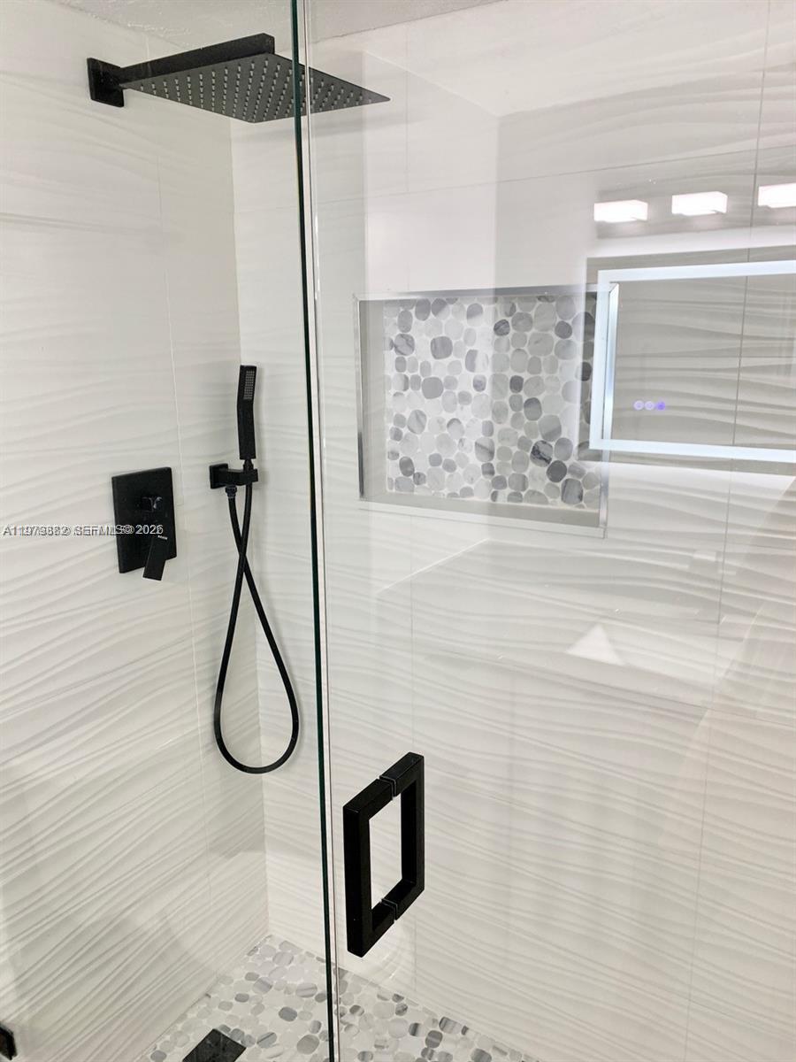 BRICKELL HARBOUR CONDO - Residential Lease