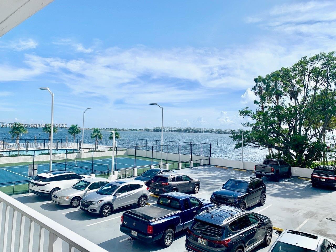 BRICKELL HARBOUR CONDO - Residential Lease