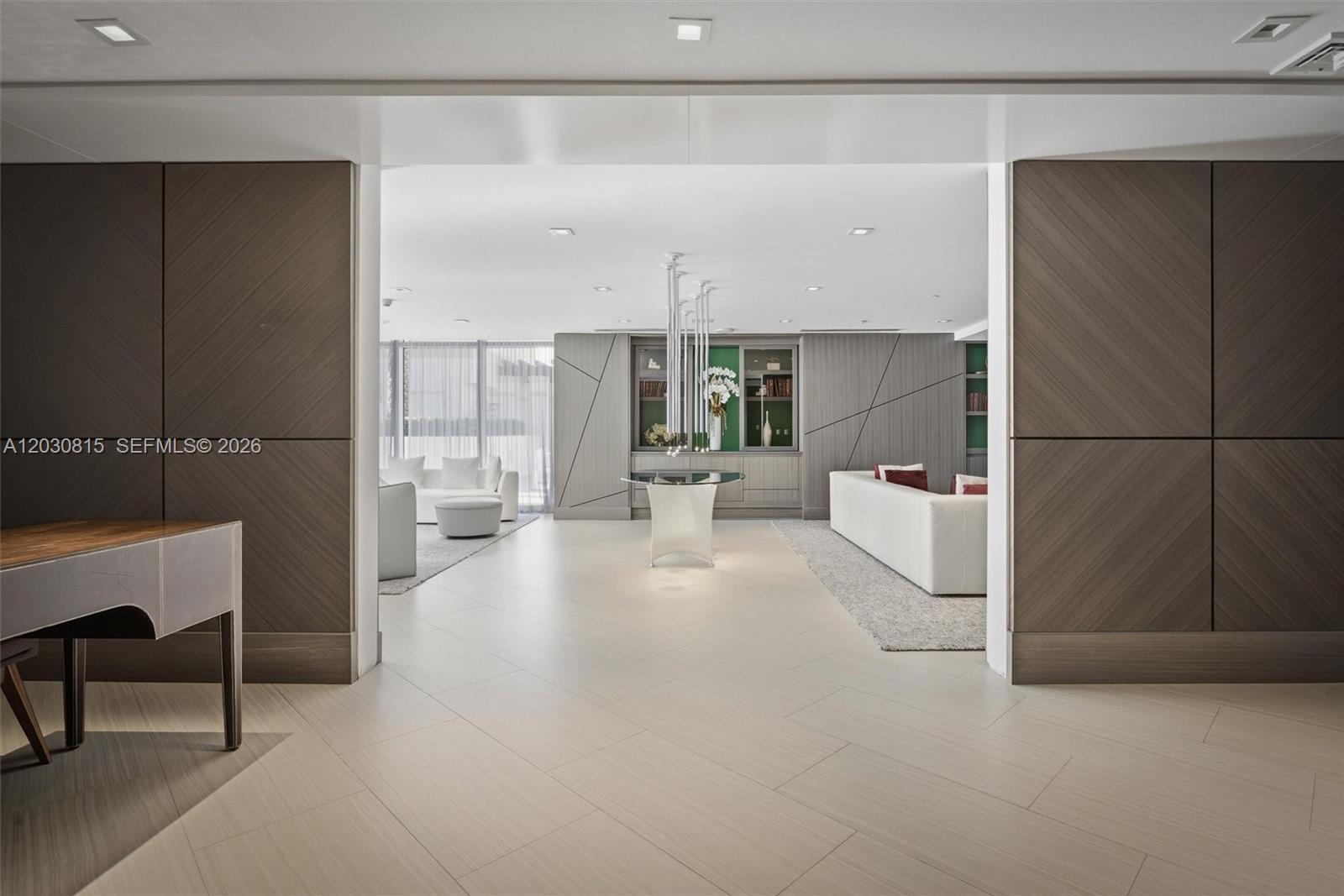 PARQUE TOWERS CONDO - Residential Lease