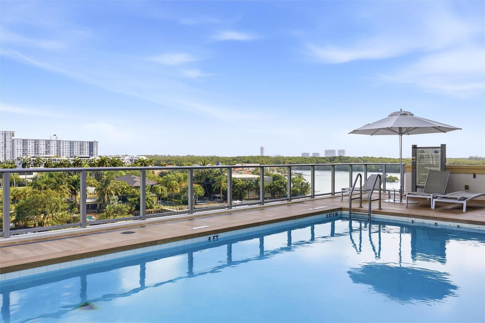 PARQUE TOWERS CONDO - Residential Lease