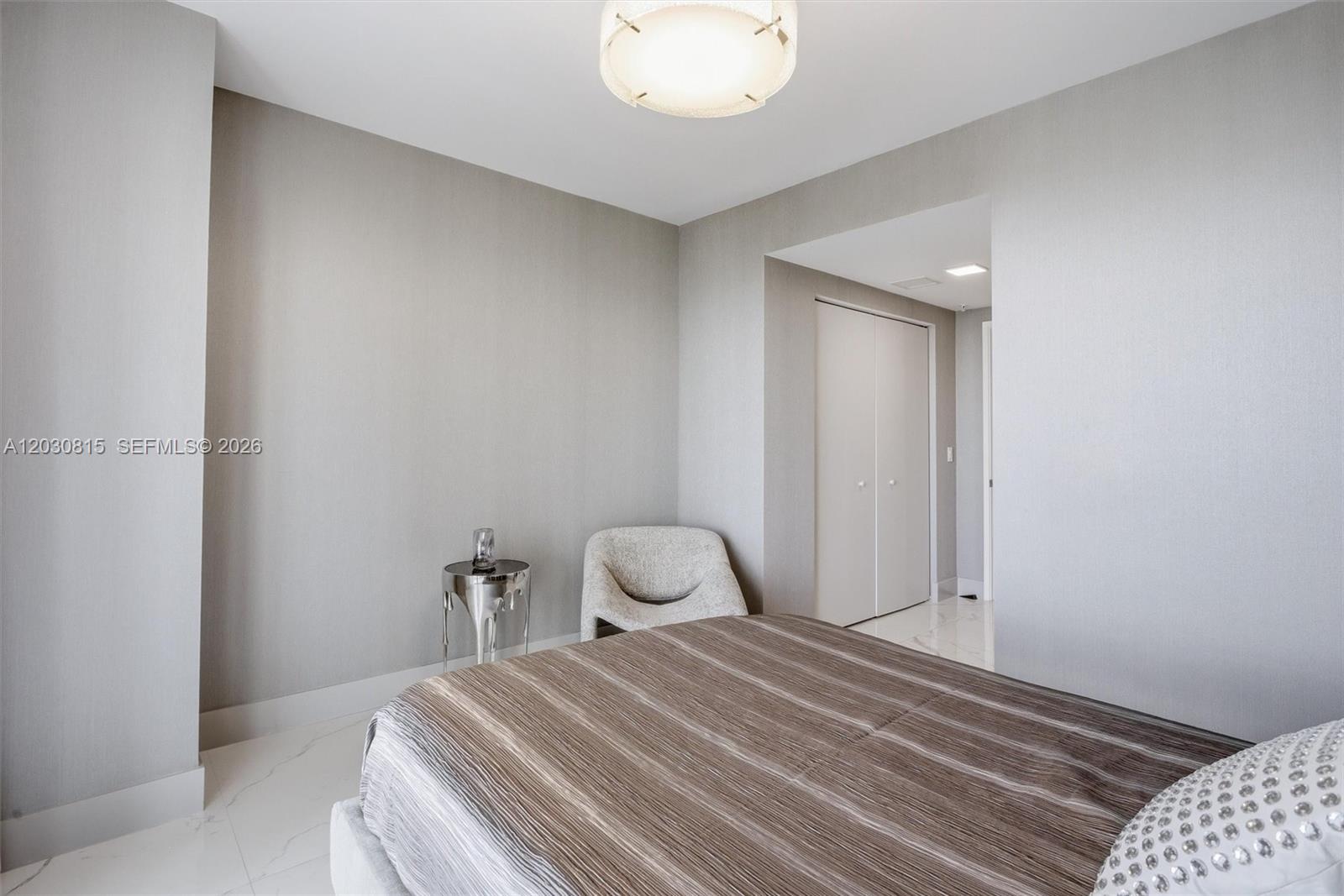 PARQUE TOWERS CONDO - Residential Lease