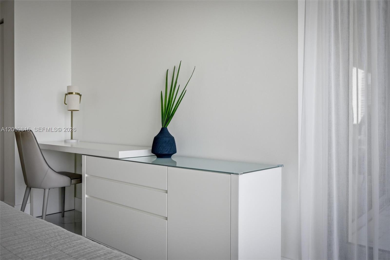 PARQUE TOWERS CONDO - Residential Lease