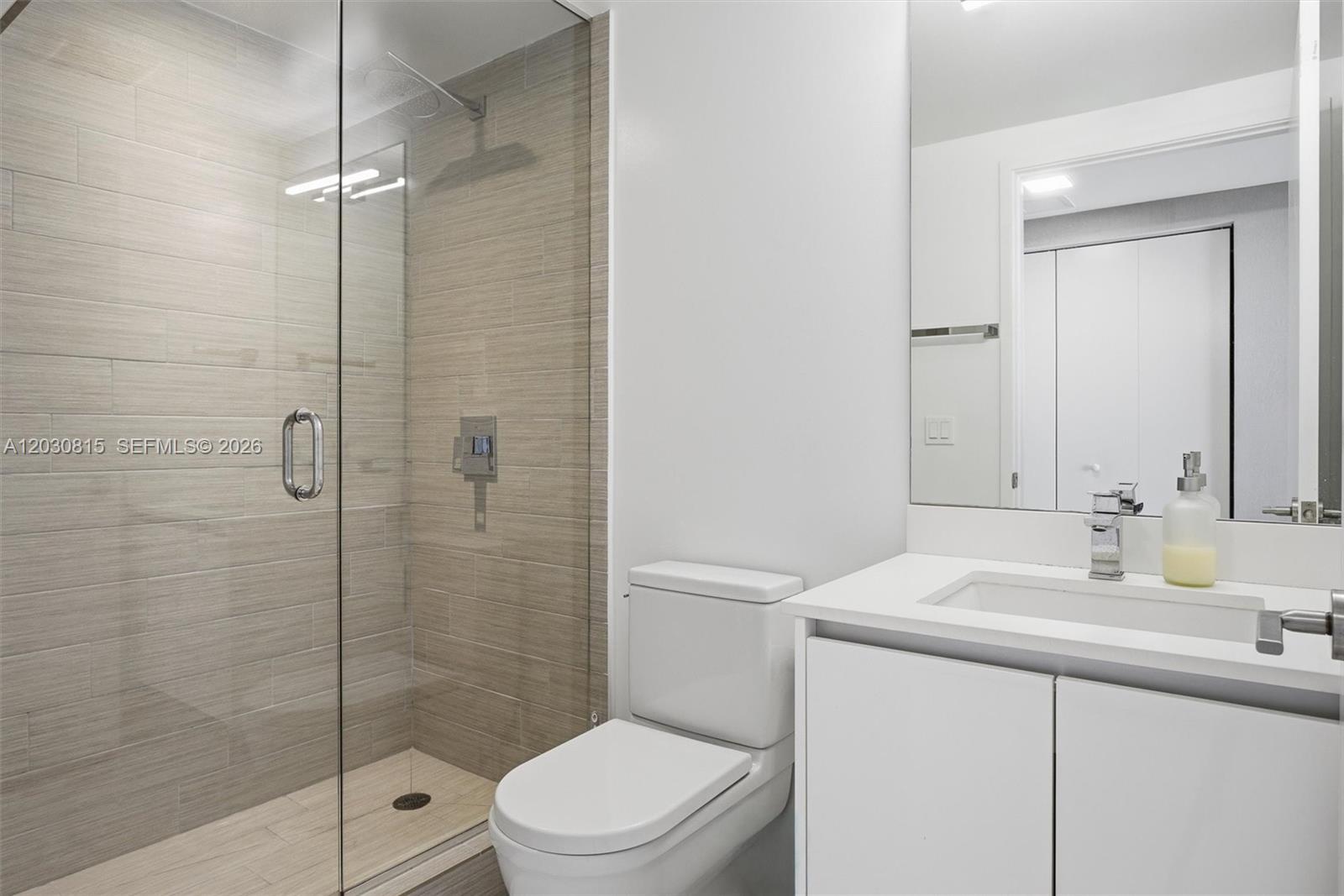 PARQUE TOWERS CONDO - Residential Lease
