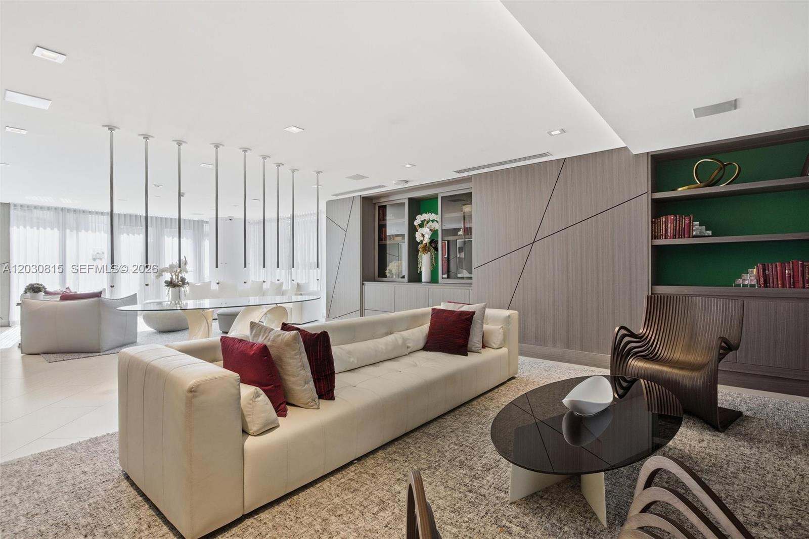 PARQUE TOWERS CONDO - Residential Lease