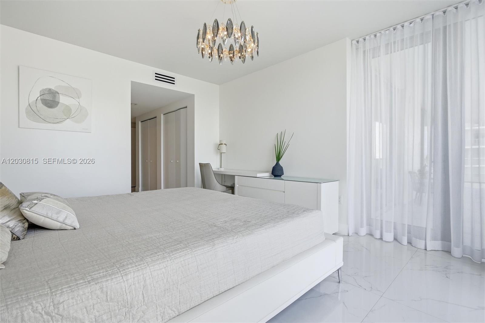 PARQUE TOWERS CONDO - Residential Lease
