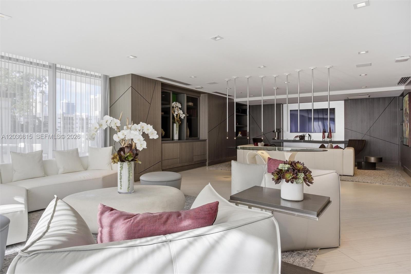 PARQUE TOWERS CONDO - Residential Lease