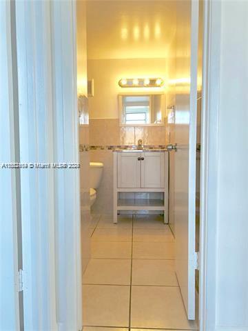 FERNWOODS NO 4 CONDO BLDG - Residential Lease