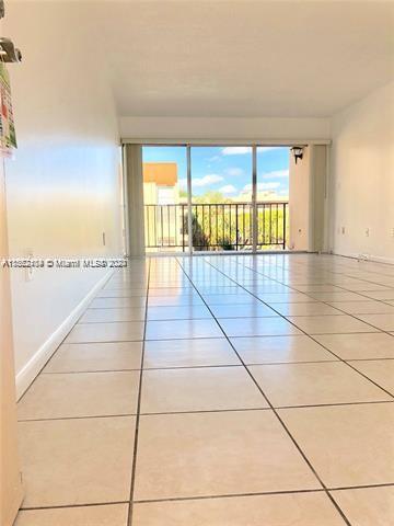 FERNWOODS NO 4 CONDO BLDG - Residential Lease