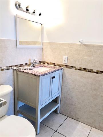 FERNWOODS NO 4 CONDO BLDG - Residential Lease