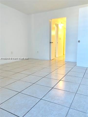 FERNWOODS NO 4 CONDO BLDG - Residential Lease