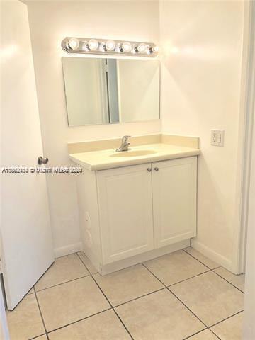 FERNWOODS NO 4 CONDO BLDG - Residential Lease