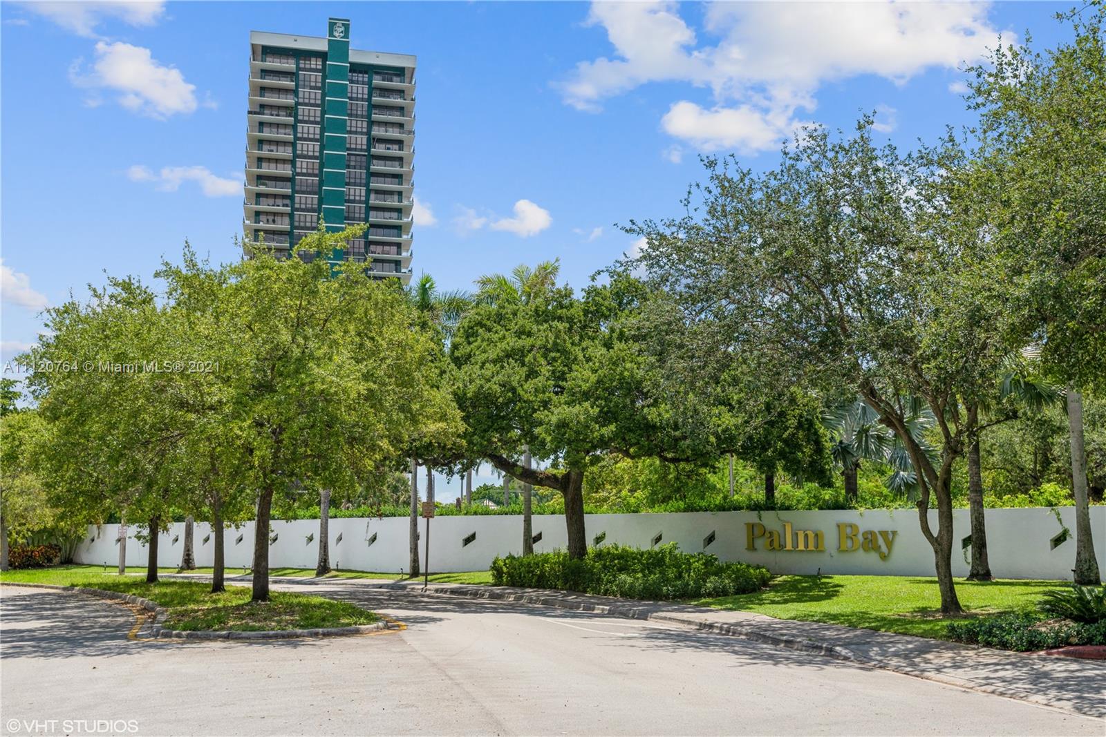 Look no further! Million-dollar city and bay views. Enjoy the most breathtaking sunrise and sunsets views from every room. Palm Bay five-star living features a full-service building with a secured guard at the gate, fitness gym, steam room, sauna, convenient store, tiki bar, bbq areas, & four tennis courts. Lovely unit with an extra-large balcony to enjoy daily gorgeous views, very well maintained & ready for your personal touches. Lots of closet space, inside unit washer & dryer. Conveniently located in a lovely residential community with nearby parks, restaurants, and shops. Newly renovated gym with steam and sauna, pool deck with BBQ, tiki hut, and 4 tennis courts. 10 min to Design District & Wynwood, 10 min to Airport, Downtown, & SOBE. Call today and reserve your appointment.