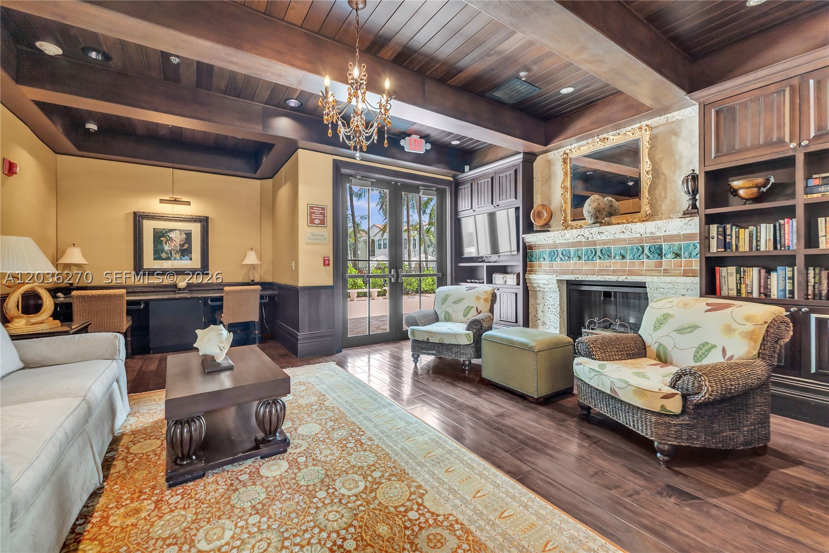 VILLA ALHAMBRA CONDO - Residential