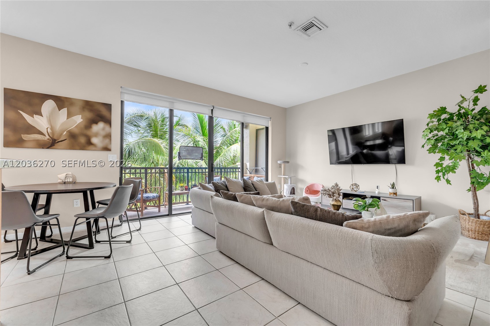VILLA ALHAMBRA CONDO - Residential