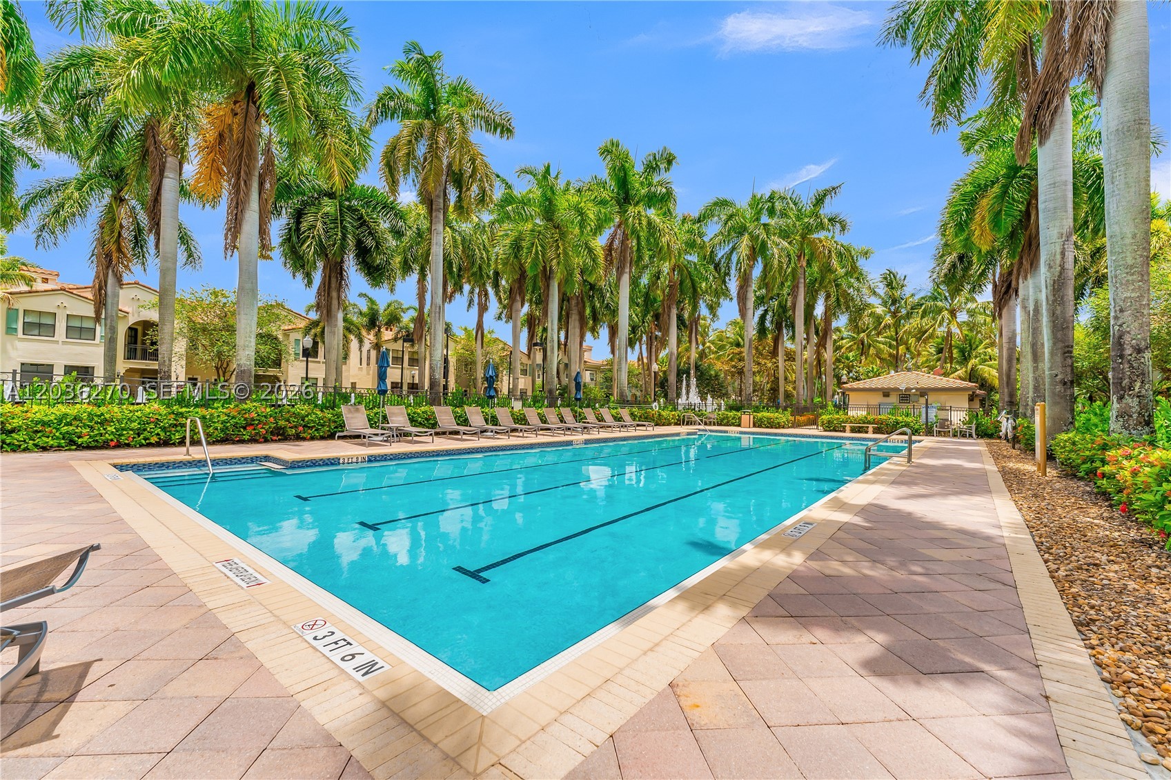 VILLA ALHAMBRA CONDO - Residential