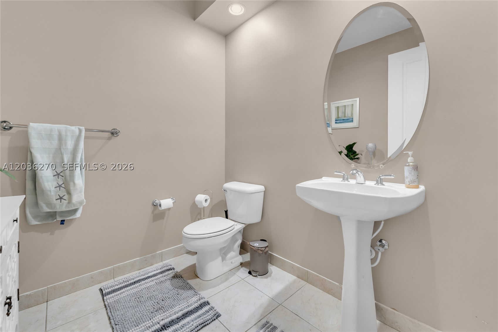 VILLA ALHAMBRA CONDO - Residential